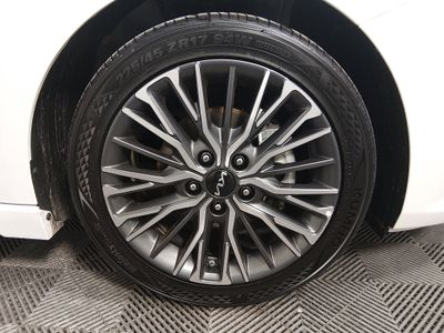 2023 Kia Forte - Photo 10