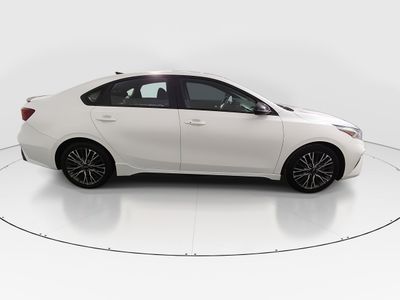 2023 Kia Forte - Photo 8