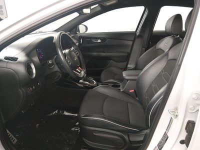 2023 Kia Forte - Photo 20
