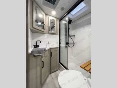 2026 Grand Design Momentum M-Class - Photo 7