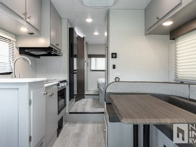 2026 Coachmen Freelander - Photo 9