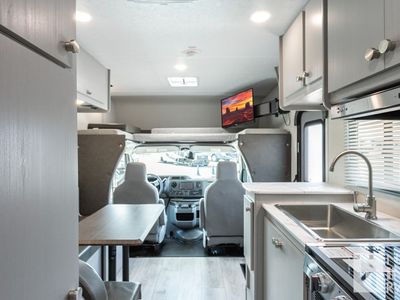 2026 Coachmen Freelander - Photo 7