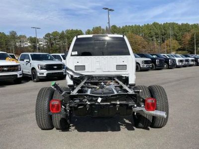 2026 Ford Chassis Cab - Photo 4
