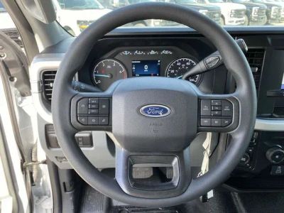 2026 Ford Chassis Cab - Photo 13