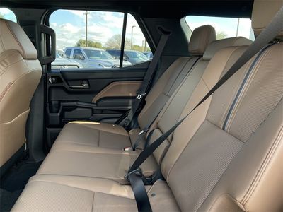 2026 Toyota 4Runner Hybrid - Photo 3