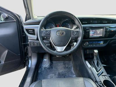 2015 Toyota Corolla — photo 16 view