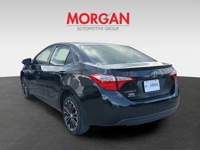 2015 Toyota Corolla — detail view