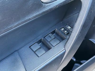 2015 Toyota Corolla — photo 21 view