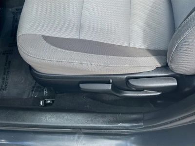 2018 Toyota Corolla — photo 17 view