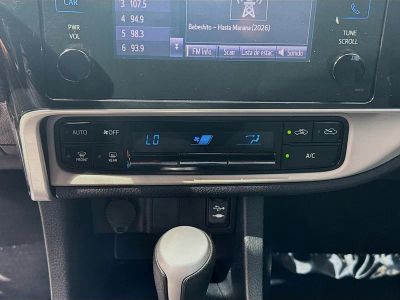 2018 Toyota Corolla — photo 14 view