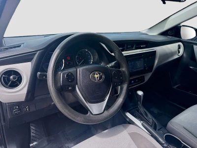 2018 Toyota Corolla — photo 9 view