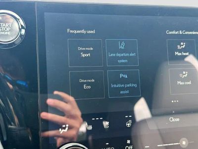 2026 Lexus TX — photo 32 view