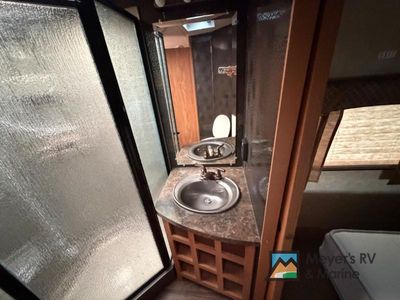2015 Shasta RVs PHONIEX - Photo 17