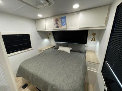 2026 Brinkley Model I - Photo 47