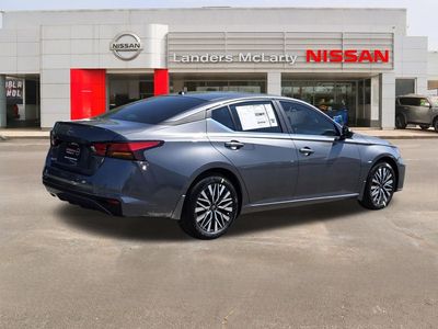 2026 Nissan Altima - Photo 3