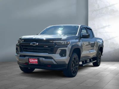2024 Chevrolet Colorado — front three-quarter view