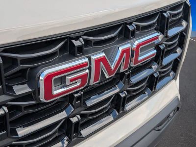 2026 GMC Canyon — detail view