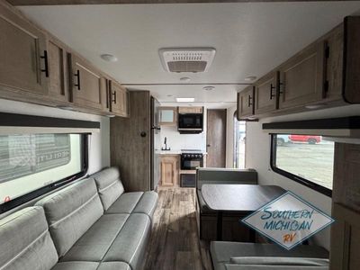 2023 Gulf Stream Conquest Ultra Lite - Photo 8