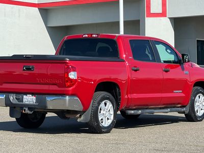 2015 Toyota Tundra - Photo 2