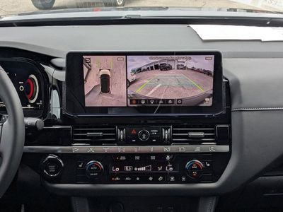2026 Nissan Pathfinder — photo 17 view