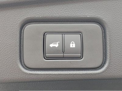 2026 Nissan Pathfinder — photo 12 view
