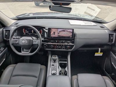 2026 Nissan Pathfinder — photo 14 view