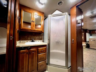 2012 Tiffin Allegro — photo 25 view