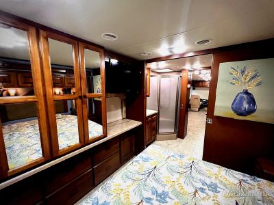 2012 Tiffin Allegro — photo 39 view
