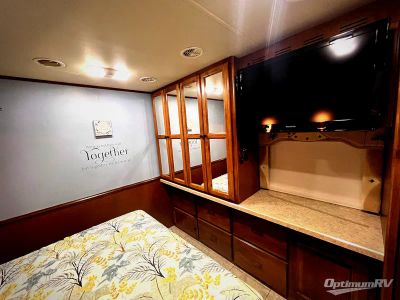2012 Tiffin Allegro — photo 38 view