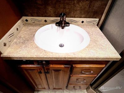 2012 Tiffin Allegro — photo 27 view
