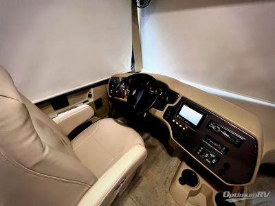 2012 Tiffin Allegro — detail view