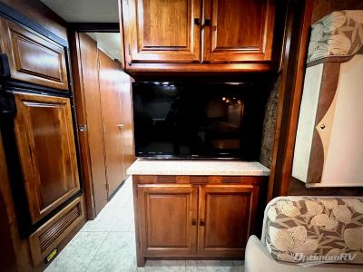 2012 Tiffin Allegro — photo 12 view
