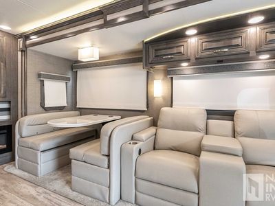 2023 Jayco Seneca — photo 7 view