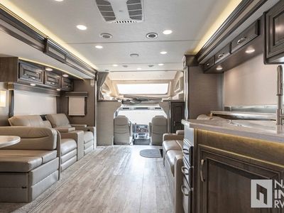 2023 Jayco Seneca — photo 15 view