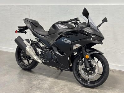 2026 Kawasaki Ninja 500 - Photo 2