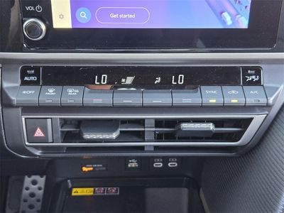 2026 Toyota Camry - Photo 13