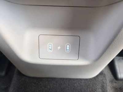 2026 Hyundai TUCSON HYBRID — photo 17 view