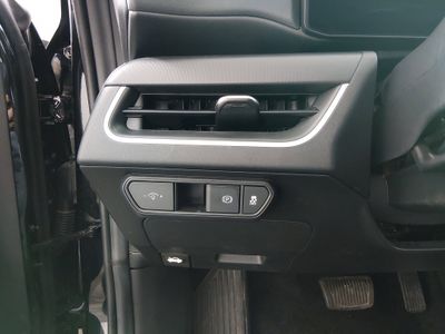 2025 Kia K4 - Photo 13