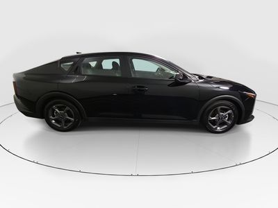 2025 Kia K4 - Photo 8