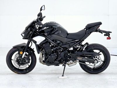 2025 Kawasaki Z900 ABS Metallic Spark Black/Metallic Carbon Gray - Photo 8