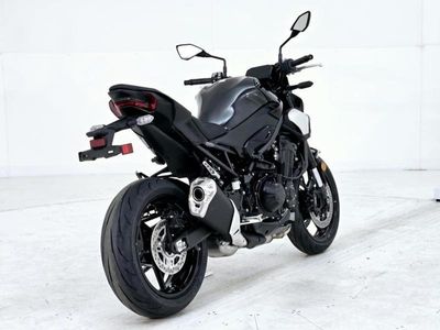 2025 Kawasaki Z900 ABS Metallic Spark Black/Metallic Carbon Gray - Photo 5
