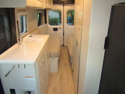 2026 Thor Motor Coach TELLARO - Photo 5