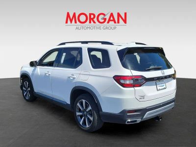 2025 Honda Pilot — engine compartment view