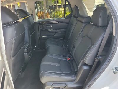 2025 Honda Pilot — photo 16 view