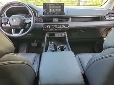 2025 Honda Pilot — photo 14 view