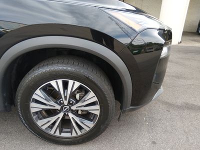 2023 Nissan Rogue — photo 10 view