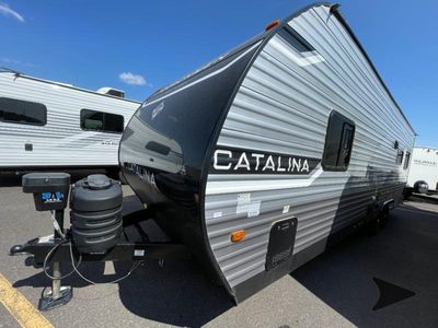 2025 Coachmen RV Catalina - Photo 2