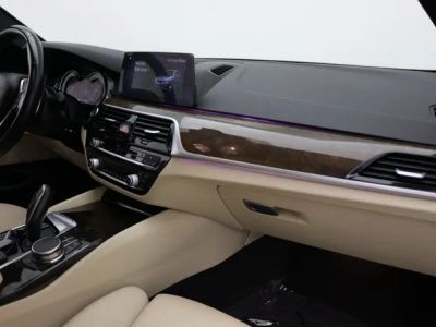 2017 BMW 5 Series — photo 41 view