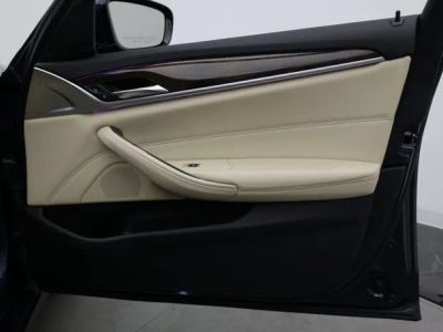 2017 BMW 5 Series — photo 38 view