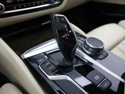2017 BMW 5 Series — photo 16 view